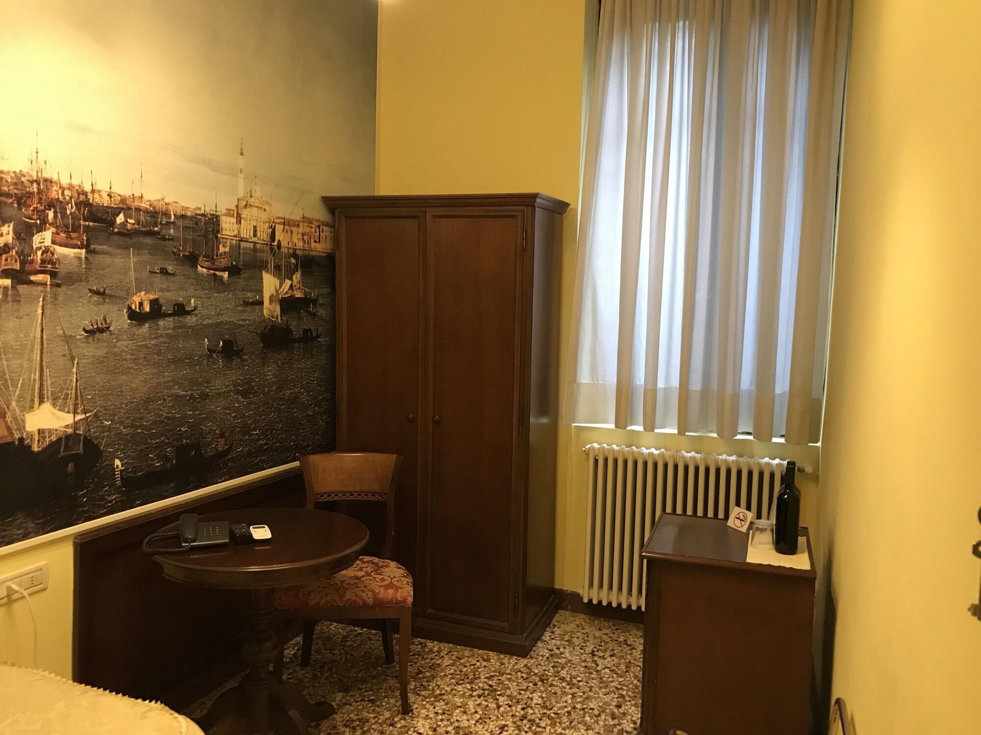 Ca' Centopietre Venice Luaran gambar